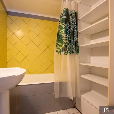Meuble 4 Pers - Terrasse & Parking A - Fr-1-825-30 La Rochelle (Charente-Maritime)