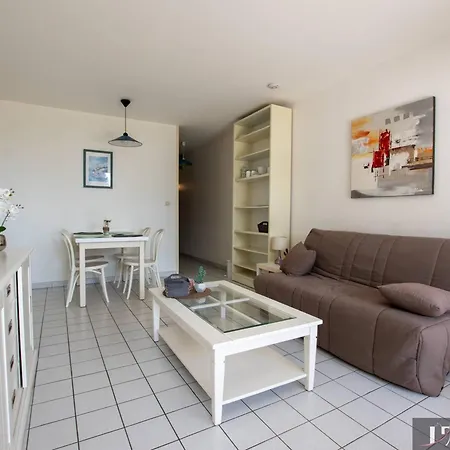 Meuble 4 Pers - Terrasse & Parking A - Fr-1-825-30 * La Rochelle (Charente-Maritime)