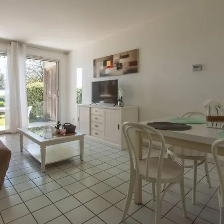 Meuble 4 Pers - Terrasse & Parking A - Fr-1-825-30 * La Rochelle (Charente-Maritime)